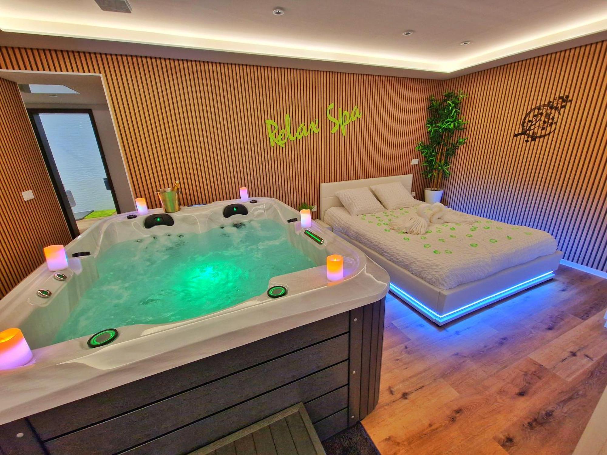 Relax Spa-4 Pers-Jacuzzi-Parking-Jardin-Clim-Colmar Muntzenheim Extérieur photo