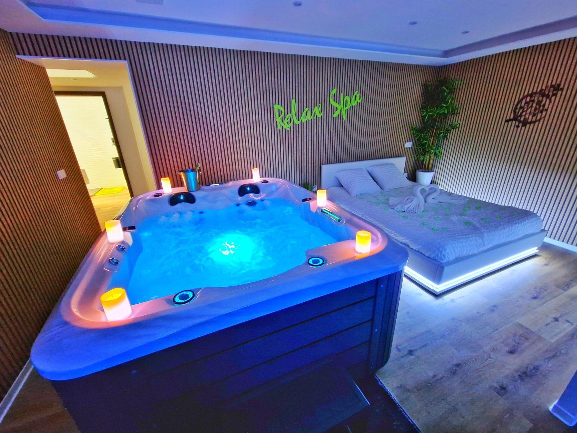 Relax Spa-4 Pers-Jacuzzi-Parking-Jardin-Clim-Colmar Muntzenheim Extérieur photo