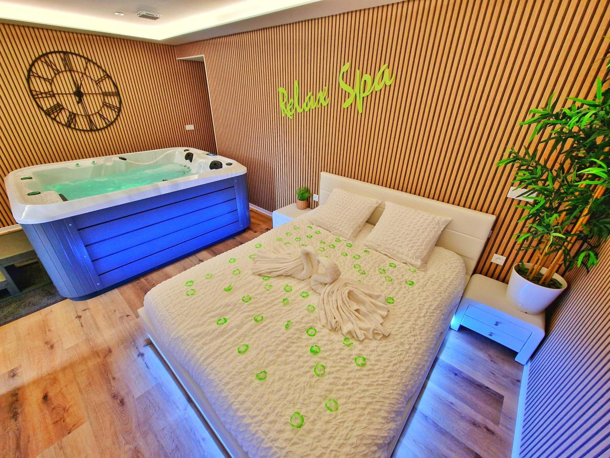 Relax Spa-4 Pers-Jacuzzi-Parking-Jardin-Clim-Colmar Muntzenheim Extérieur photo